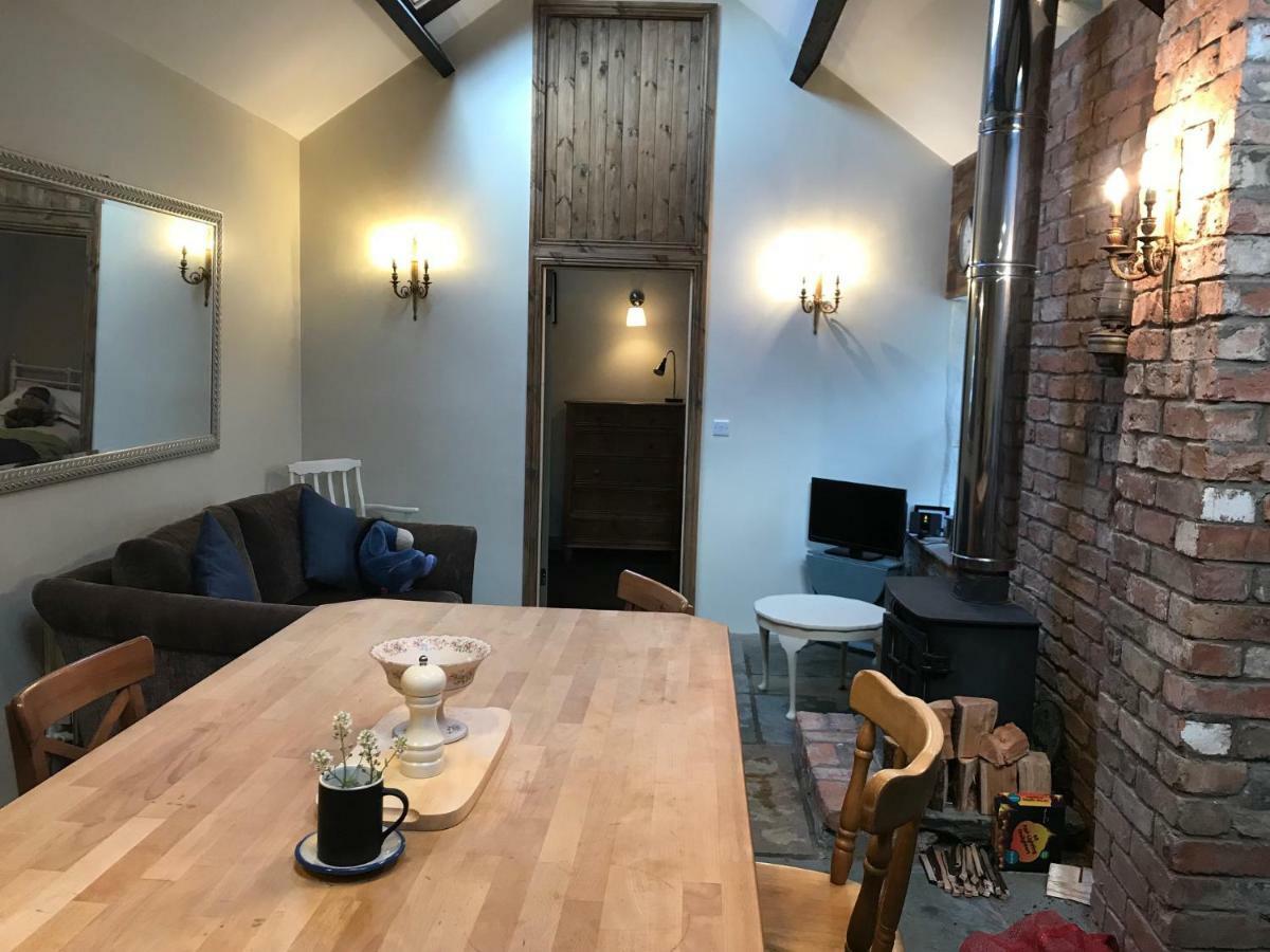 Tracey'S Farmhouse Cottage ベルファスト エクステリア 写真